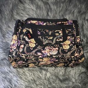 T19 NWT Tote